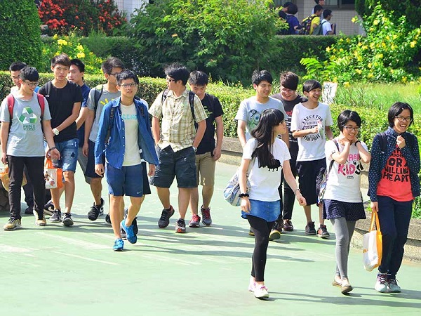 念科技不再吃香？大學生最愛讀這些