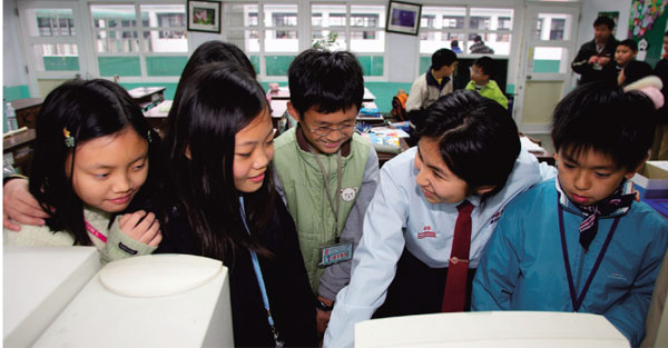 沈芯菱:公益是種習慣，閱讀也是 種習慣，兩者都不可或缺