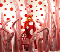 時尚奇幻藝術世界 路易威登草間彌生概念店