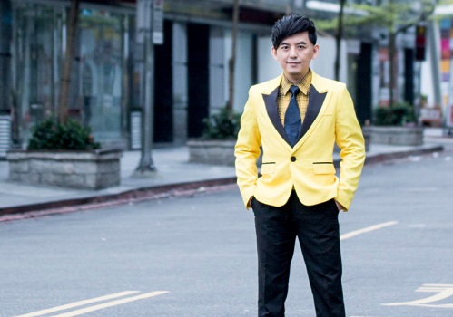 讓黃子佼為你說一個「堅持」的故事...