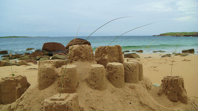 只說空話不行動，只會看到海市蜃樓