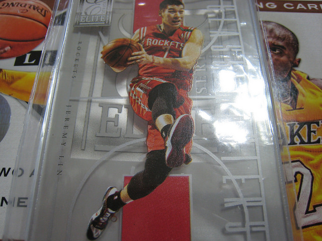 穿上紫金衫 湖人官網用4句英文歡迎林書豪