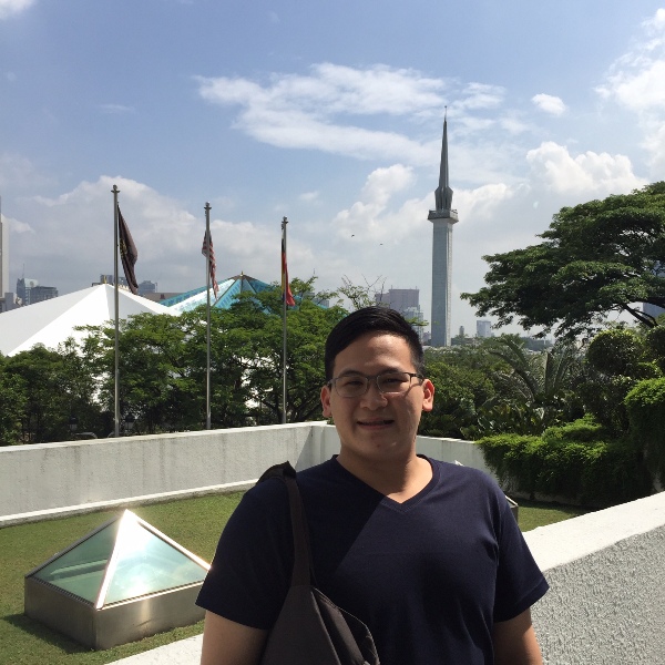 不到30歲工程師轉業務 掌握英語力跨足星馬杜拜