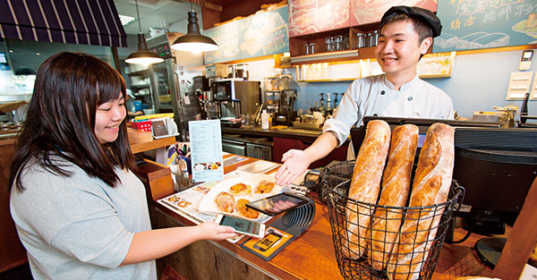 交易平台隨處可見