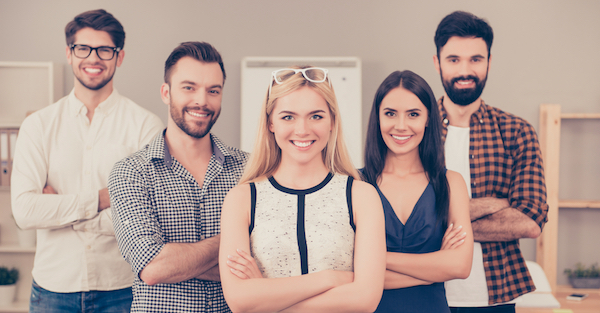 脫穎而出之前，得先符合徵才條件