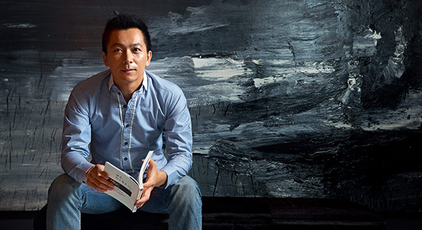 一天從熱可可的香氣開始，在巴黎