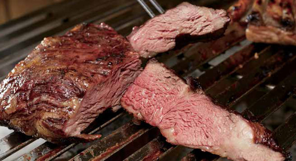 品味阿根廷的家常味 彭巴草原粗獷炭火牛排