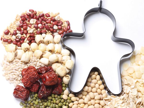 五種中藥食補 讓低頭族遠離眼睛過勞