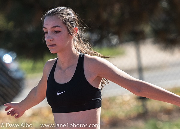 每天10分鐘！簡單4步驟！打造女星級的完美曲線