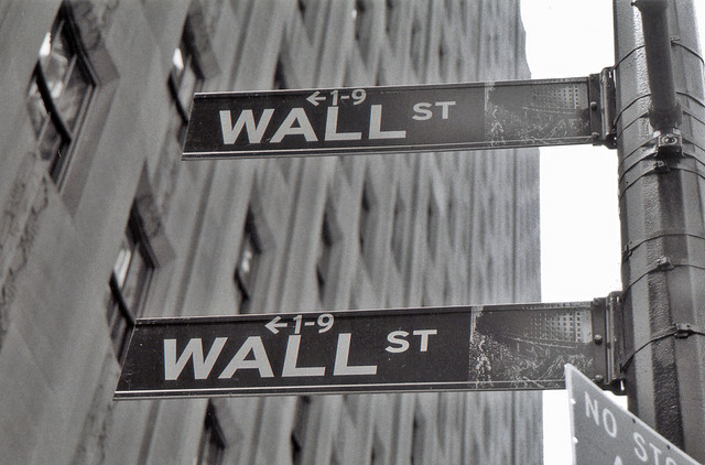 你那麼聰明，為什麼投資都賠錢