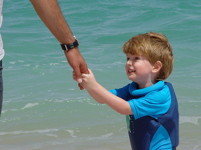 為什麼我們信任彼此？