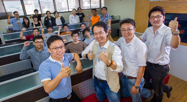 擴增實境，虛實整合　補習班創新教學 打進國際市場