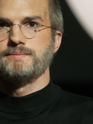 賈伯斯－當傳奇本身回歸到最單純的起始點時…