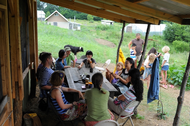 年輕的心，是否會在漂泊中找到一個安定的港灣呢？