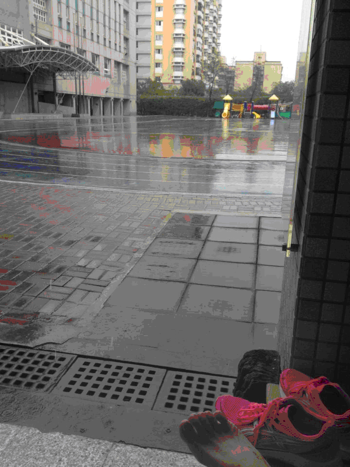 女人向前跑 活出深刻人生