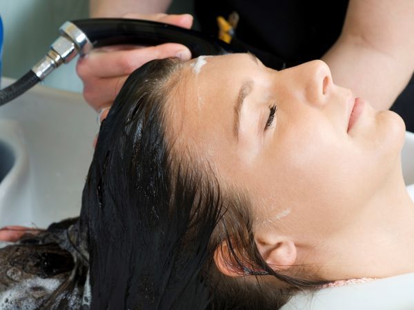 頭皮毛孔比臉部毛孔大？　頭皮養護關鍵報你知