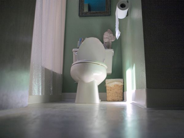 尿液出現泡泡　小心恐有蛋白尿問題