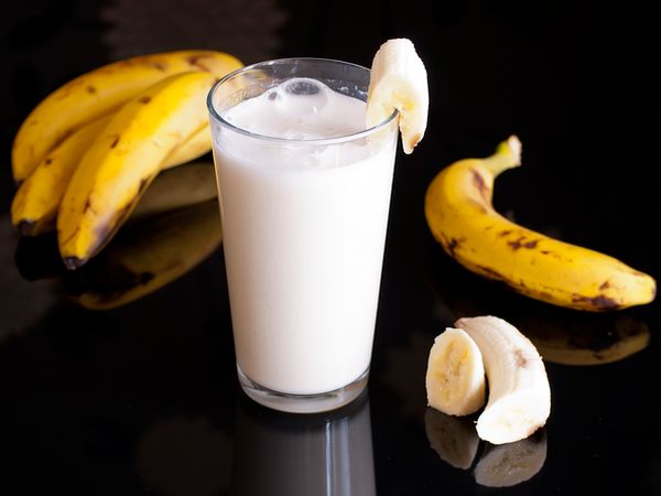 香蕉助眠、檸檬舒緩　天然食療緩解不適