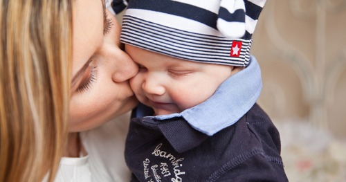 當「快樂的母親」比當「模範母親」更重要