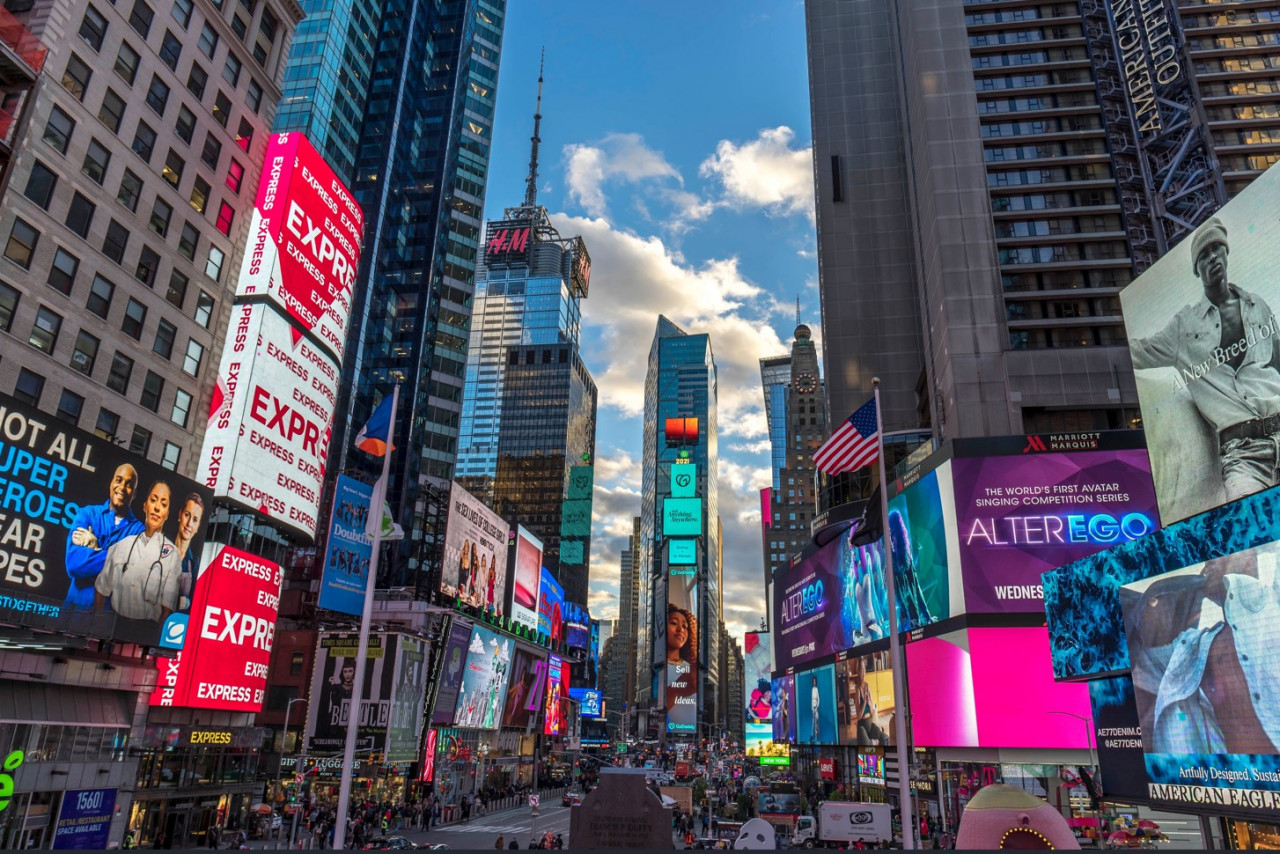 2千多萬就能在紐約曼哈頓買房！中東地緣加劇，富人錢進美國：全球最穩定財富體系門票就在 