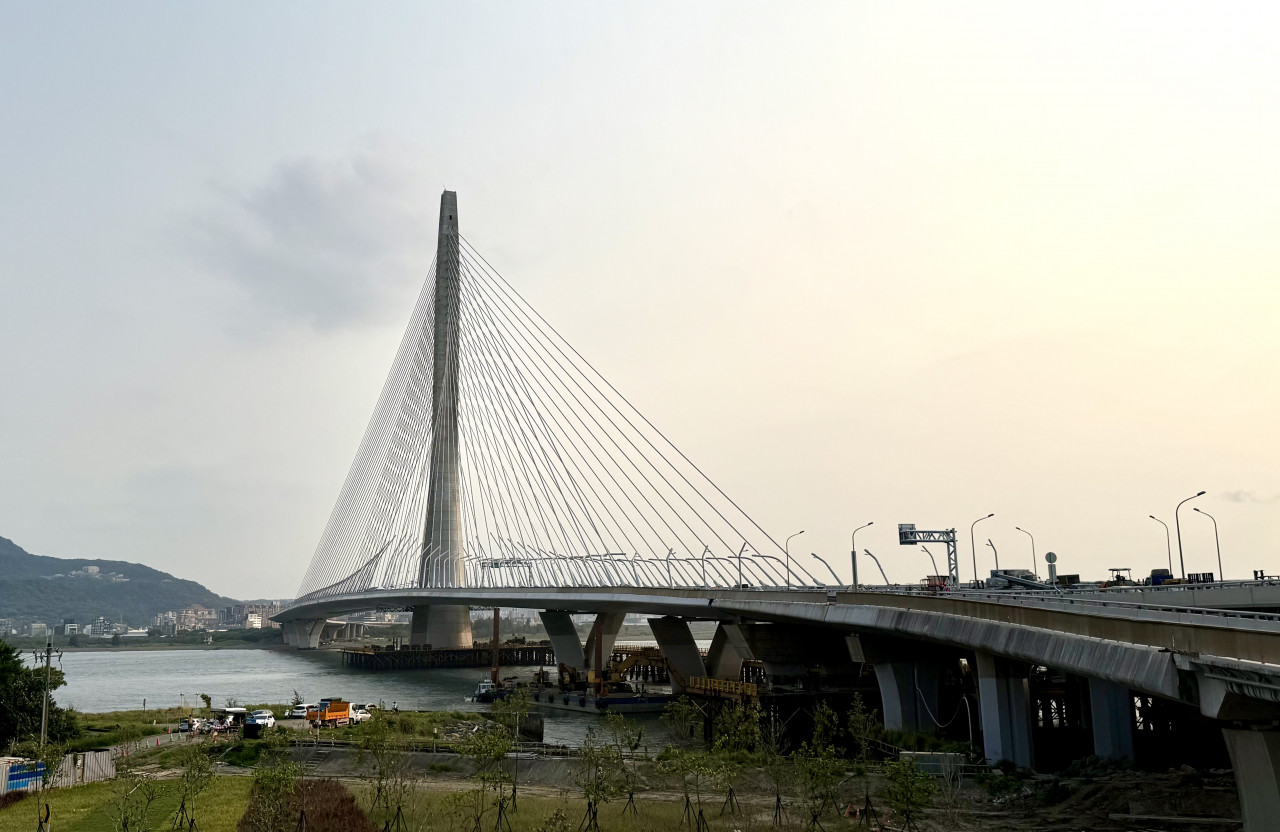 淡江大橋通車！淡水八里房市漲了3-4成，中古屋還在3字頭⋯兩地挑哪好？專家2原因選它：值得期待