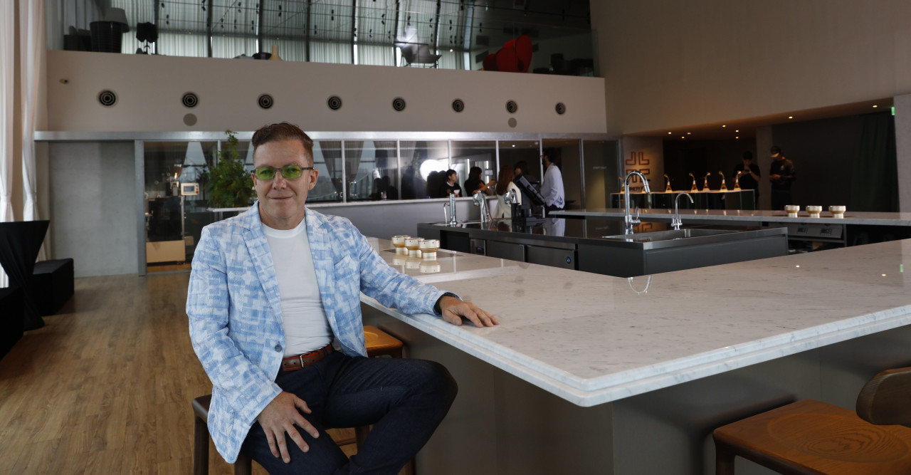 Ninety Plus咖啡台灣喝得到！享世界咖啡冠軍使用豆、邊看飛機起降，全球零售總部暨NP Atelier在這