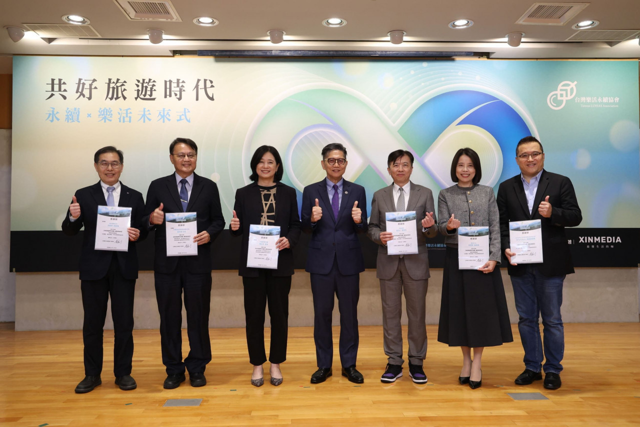 來當高年級觀光志工、3年玩全台！雄獅招募條件曝光…從一瓶水開始減碳，雲品盛治仁聊6個心得