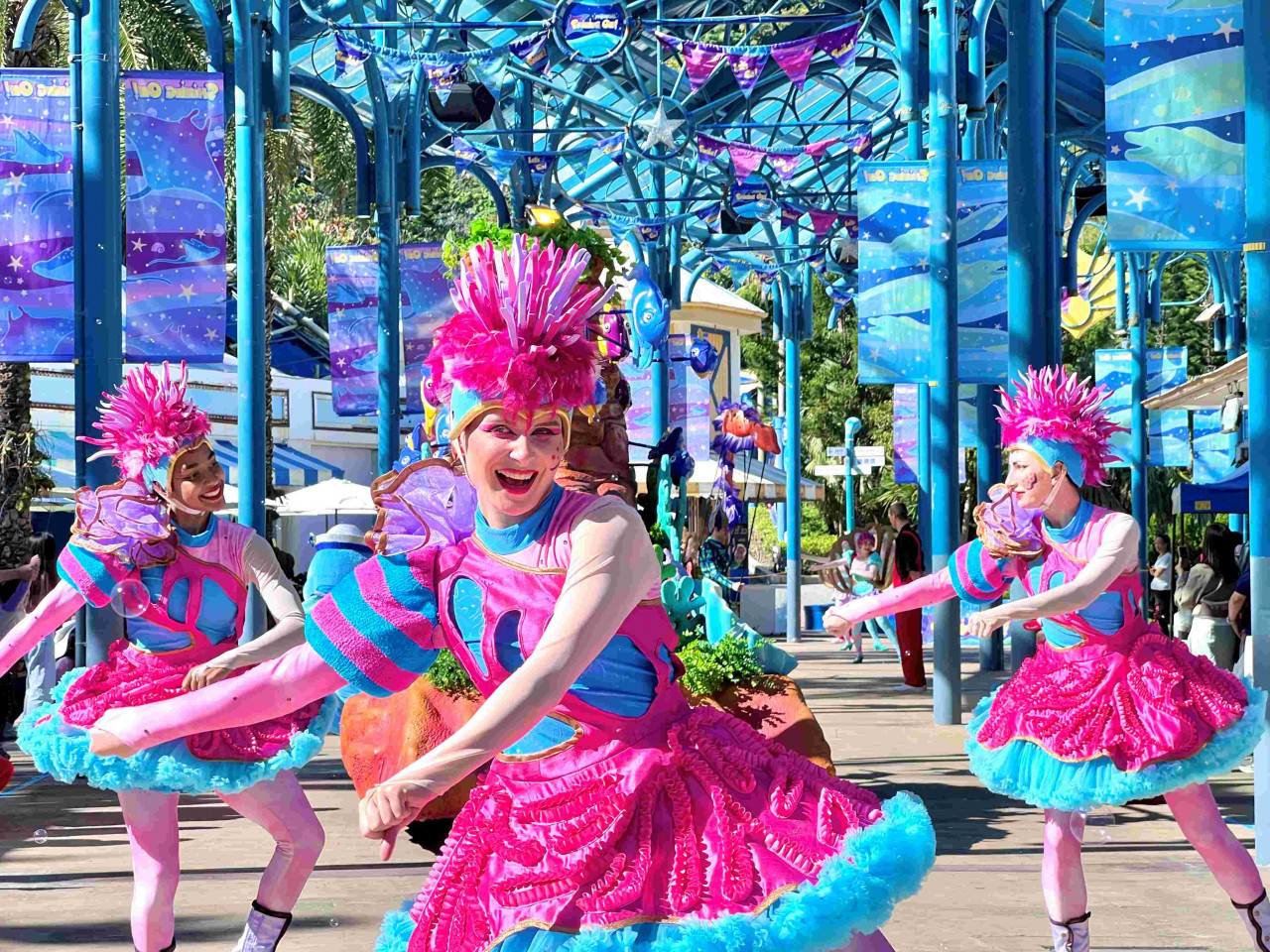 遠雄海洋公園,票價，戶外遊行