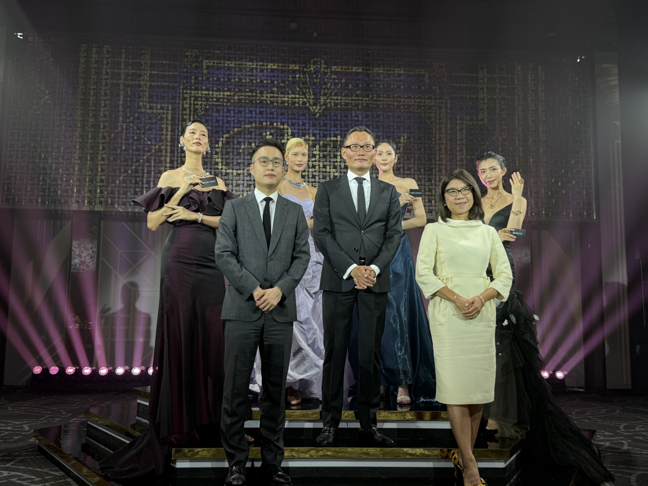2026麗晶之夜一晚賣出10億珠寶！年輕二代跟著父母來晶華…55個品牌都很強、消費破億送國外頂級遊