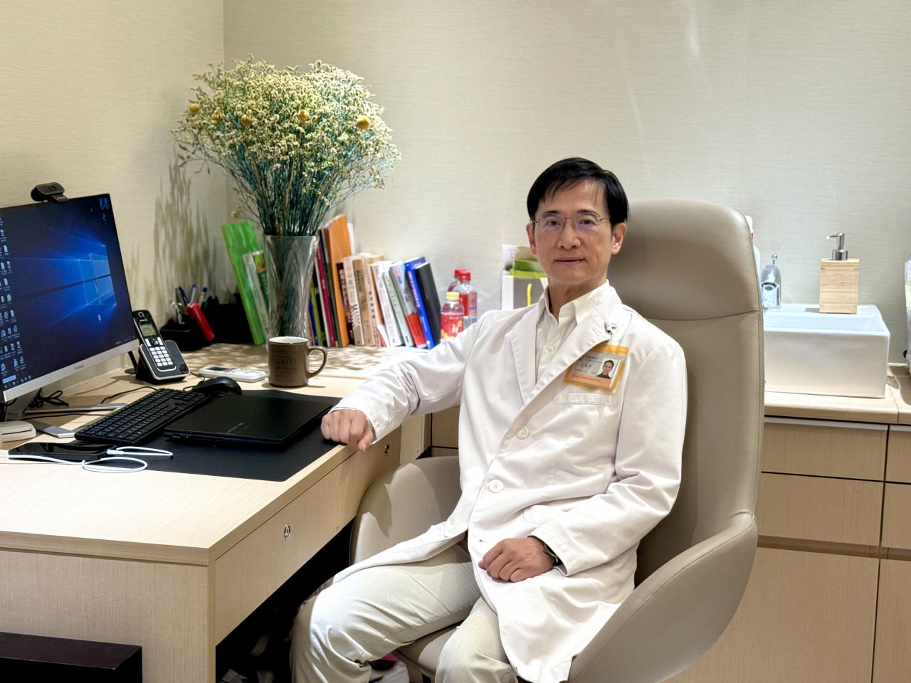 未婚妻誤診變植物人，出殯是訂婚日…他投身急診：進來都救到底！看盡生死領悟病從口入「3件事病不上身」