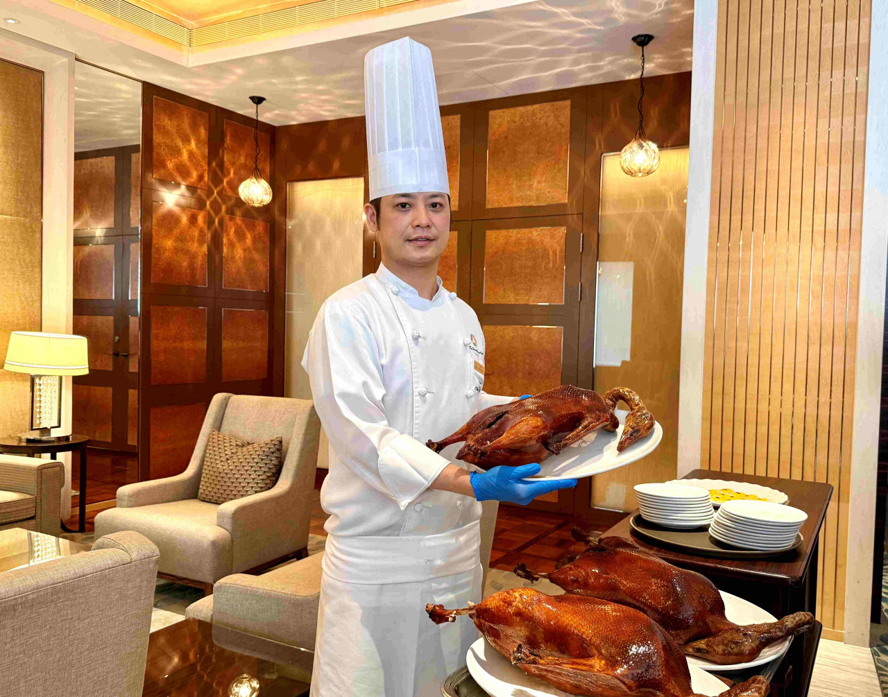 「每天做一樣的事絕對會做好」！43歲中華料理王牌8hr做這道菜，讓大倉集團社長讚：怎有如此人間美味