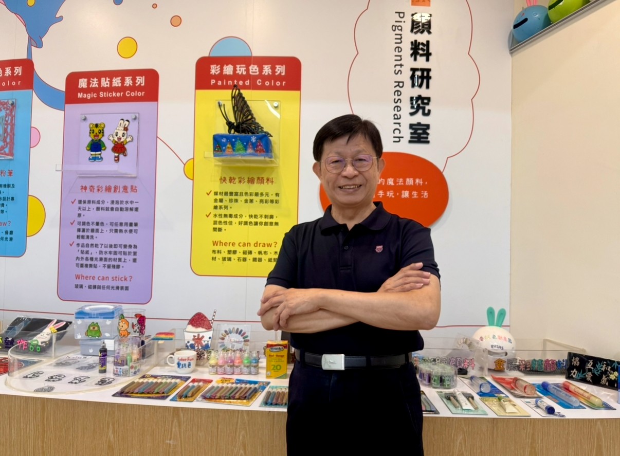 指甲油,御麟企業總經理洪朱燐