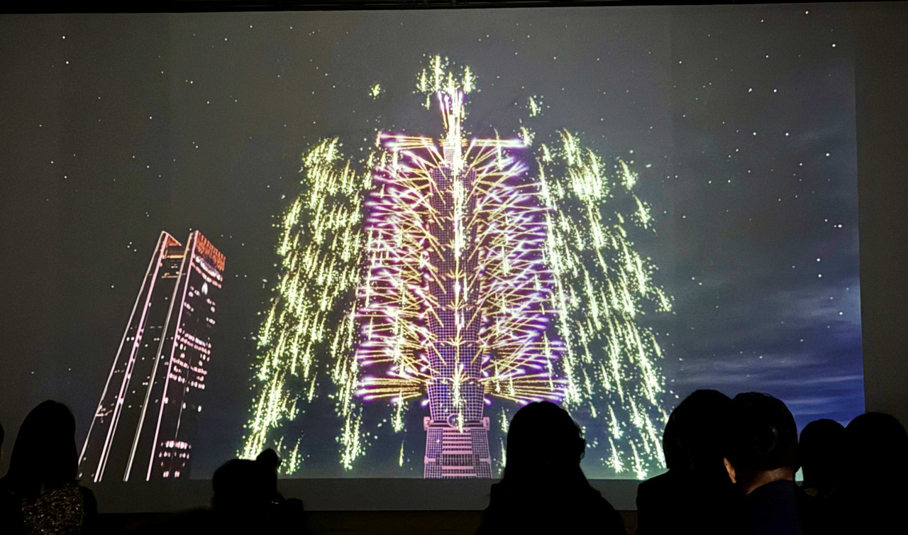 台北101跨年不只360秒煙火！SPARK 101「玩具總動員」連6天光雕現身，這次會有無人機嗎？