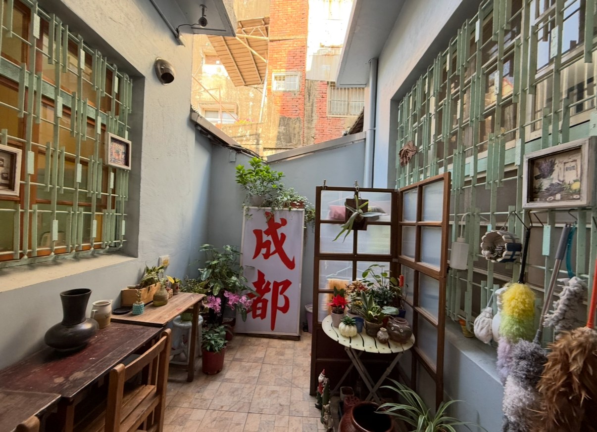 山嵐號,嘉義，大林，成都旅社