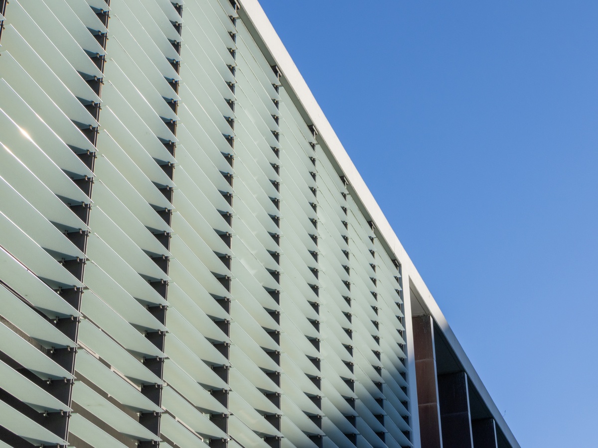 房子也能 Plus Ultra：BERS 如何用物理學打造「超節能建築」？