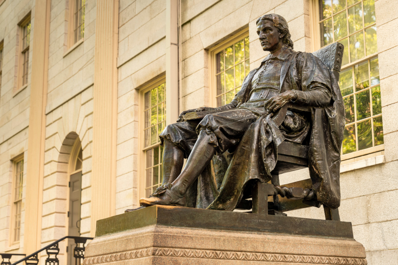 懶人包》川普為何對哈佛下重手？「4大新仇舊恨」慘成掃射靶心，70歲溫和派校長如何迎戰風暴？ - 今周刊