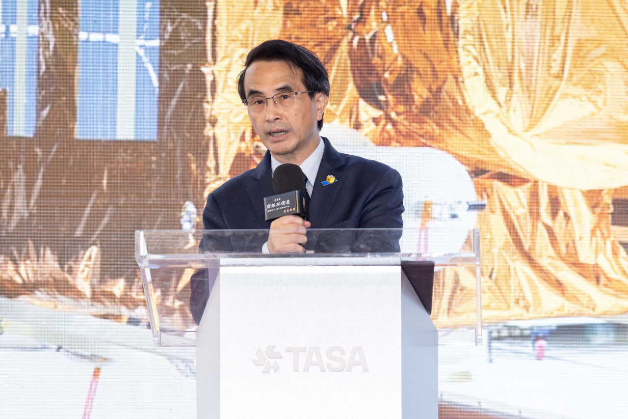 火箭阿伯、太空中心主任吳宗信