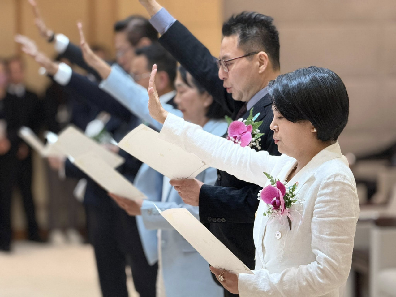 ▲ 李貞秀宣誓就職立委。圖/李貞秀臉書