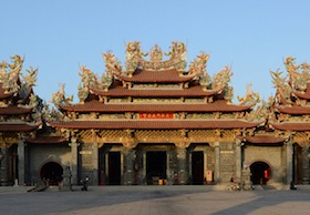 台南鹿耳門天后宮》誰是最早媽祖廟？歷史古廟的百年傳說