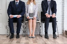 慣老闆BYE！ 職缺薪資沒到4萬 不得寫「薪資面議」