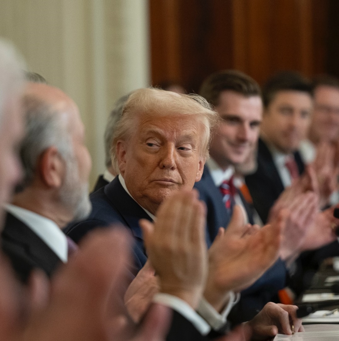 「你不能跟世界第一強國對幹，而是平行行動」 原來川普與澤倫斯基「吵架」、插手巴拿馬及格陵蘭，還惹毛加拿大與墨西哥，都是要對付中共？