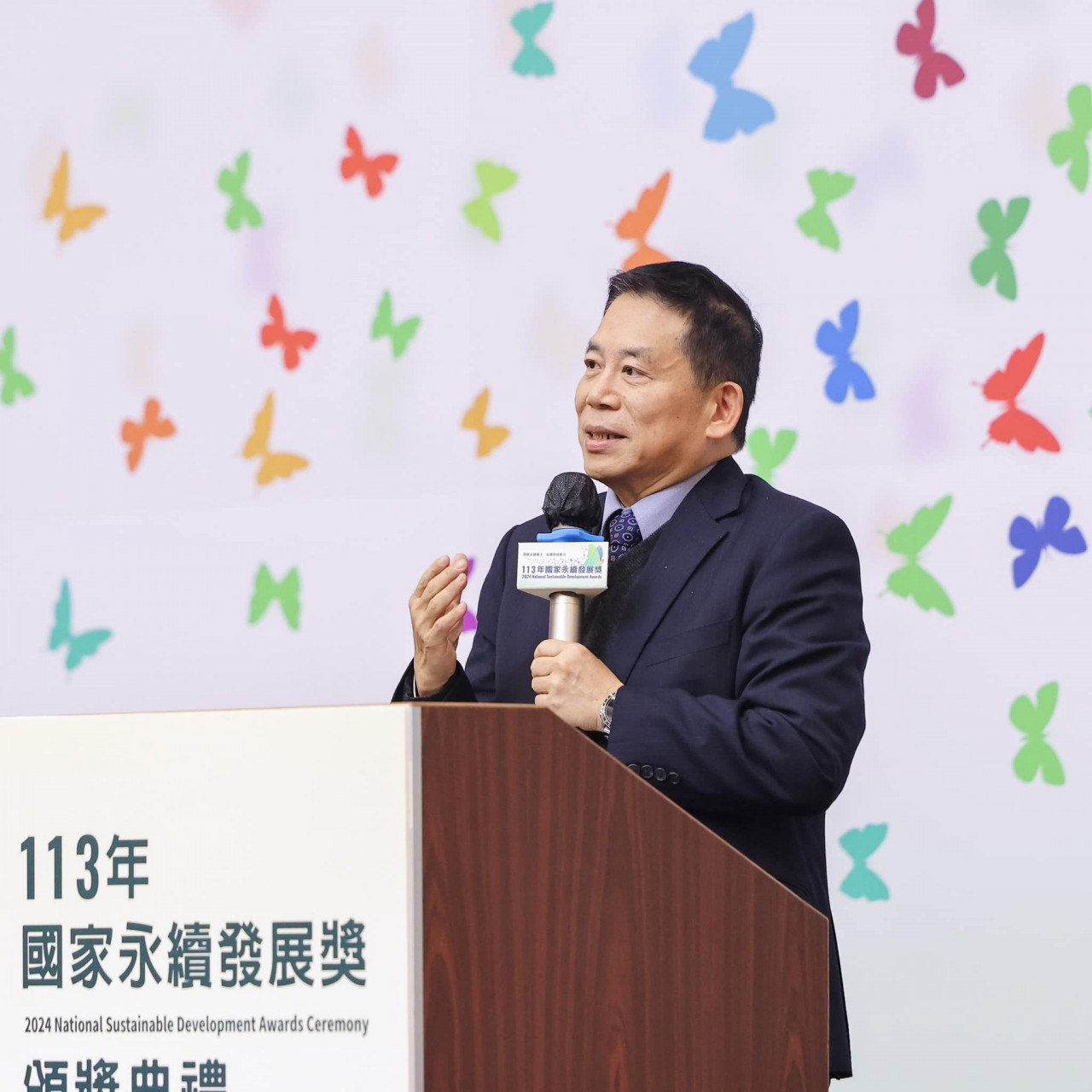 僑外生可望馳援台灣勞動力缺口？國發會劉鏡清：擬修法鬆綁，讓有意留台的僑外生能7成投入本地職場