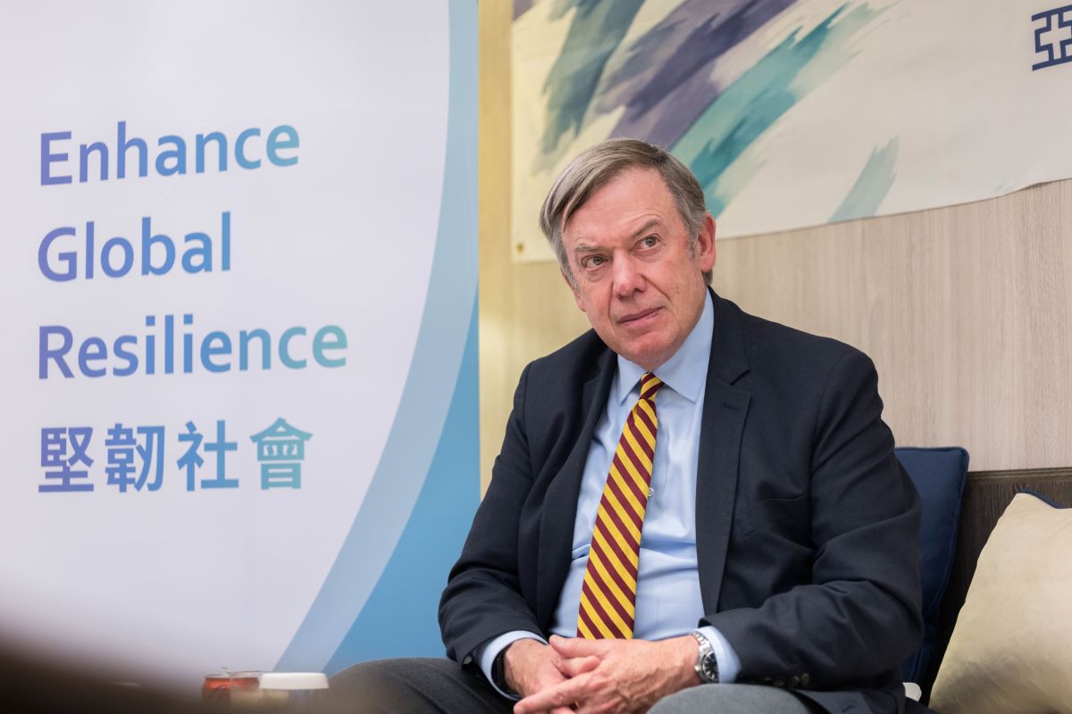 台積電赴美大蓋晶圓廠，龐大供應鏈跟進，上萬人手去哪找？亞利桑那州傳奇大學校長：趕快來找我們！