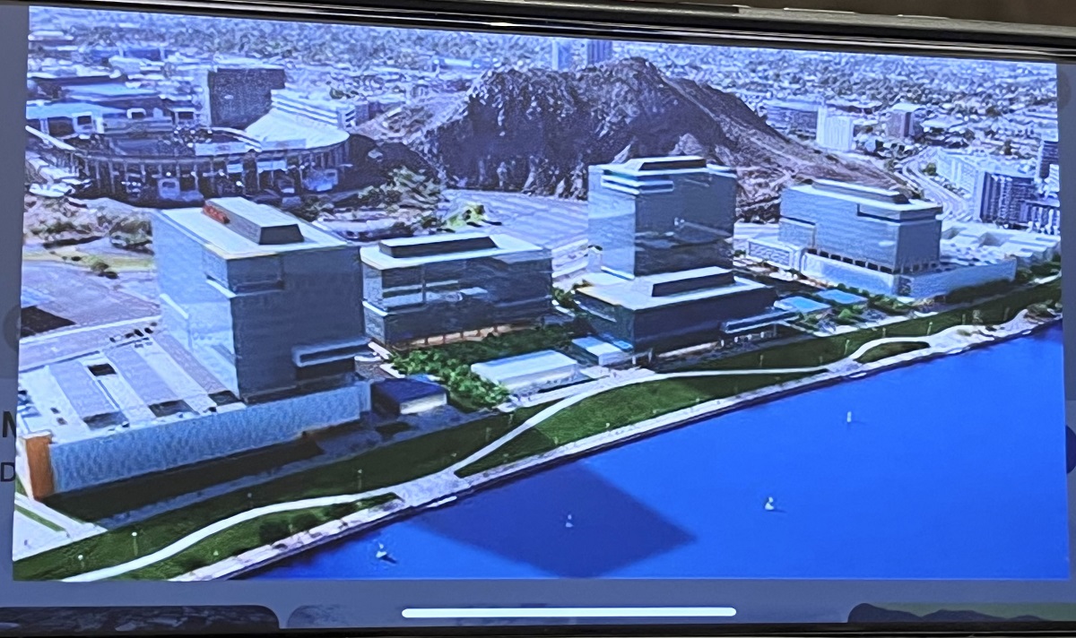 亞利桑那州立大學校長柯若博士向媒體出示的手機照片，是ASU位於鳳凰城Tempte校區的創新區，且說明圖中的大樓都已完工使用中