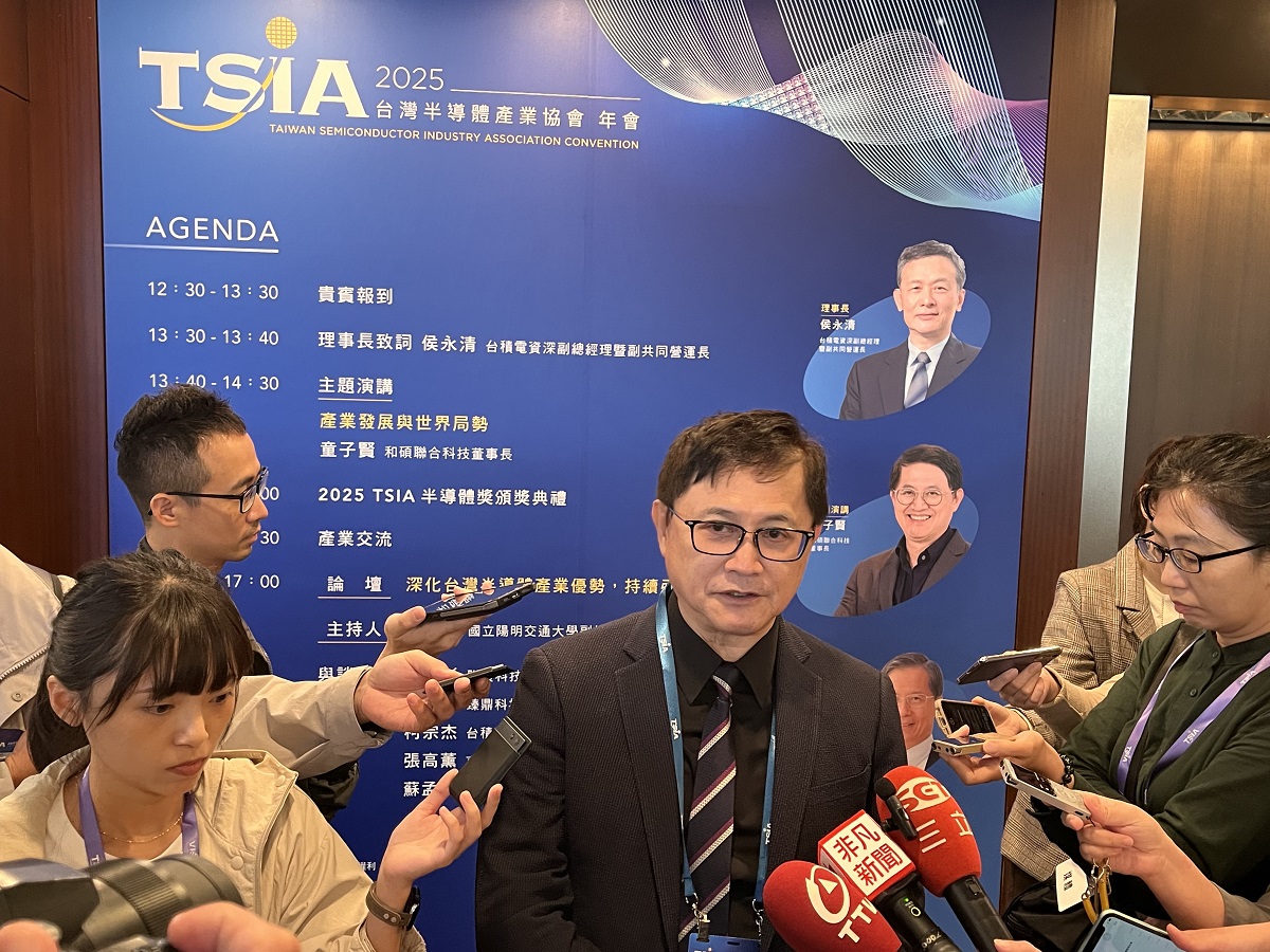 AI泡沫化來了？和碩童子賢：AI發展才開始「差不多高中程度，就像8、9點的太陽充滿希望」