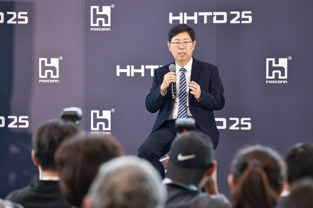 估值逾15兆的矽谷OpenAI，為何只談1個月就敲定鴻海合作？劉揚偉：大家都看到下世代「這商機」