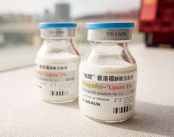 牛奶針(丙泊酚)被大量運用在醫美療程麻醉中,但施打不慎恐致命。