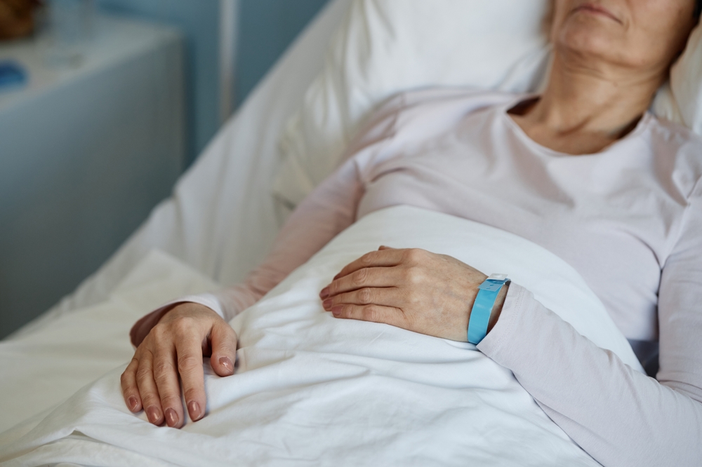 被媽媽推開手，我才懂：「氣我把她丟在這裡不管」